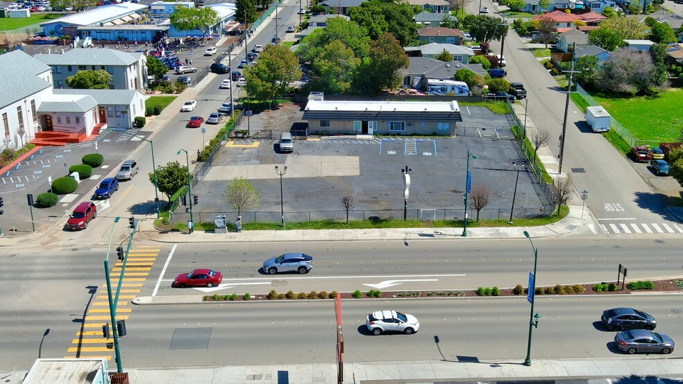 More Photos Of 27572 Mission Blvd, Hayward Auto Dealership For Sale