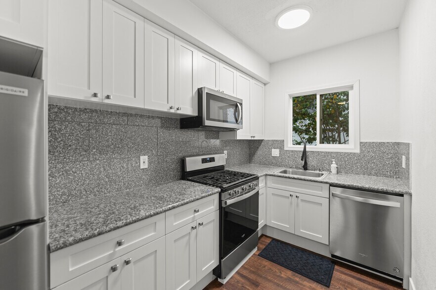 More Photos Of 940 York St, Vallejo Apartments For Sale