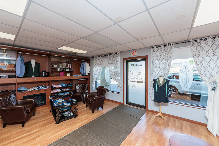More Photos Of 2085 Clague Rd, Westlake General Retail For Sale