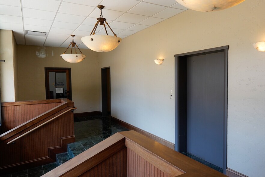 More Photos Of 222 N President St, Jackson Office Residential For Sale