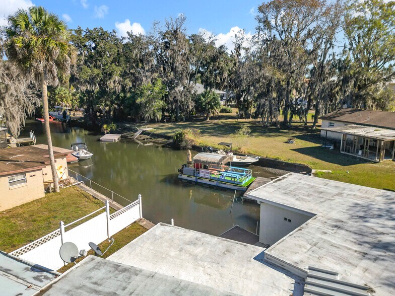 More Photos Of 421 NW 14th Pl, Crystal River Multifamily For Sale