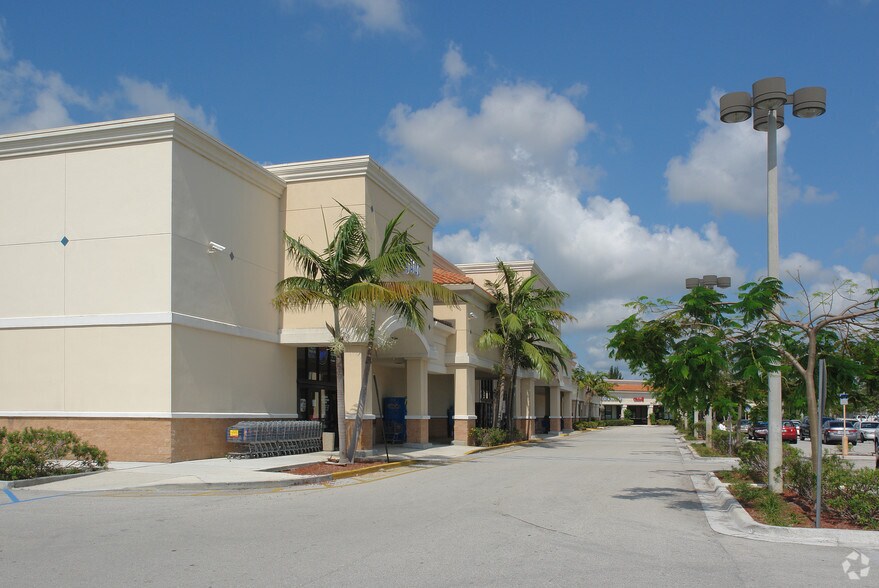 More Photos Of 4622-4640 Hypoluxo Rd, Lake Worth General Retail For Lease