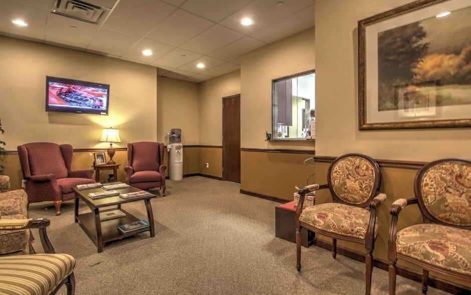 More Photos Of 2 Ivy Brook Rd, Shelton Medical For Lease