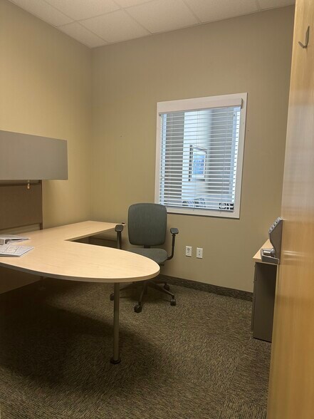 More Photos Of 811-867 N 900 W, Orem Office For Sale