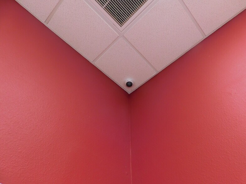 More Photos Of 5070 Industry Dr, Melbourne Manufacturing For Sale