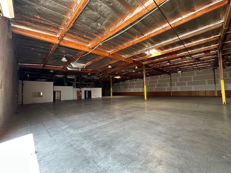More Photos Of 3070 Skyway Dr, Santa Maria Warehouse For Lease