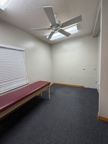 More Photos Of 1400 W Oak St, Kissimmee Medical For Sale