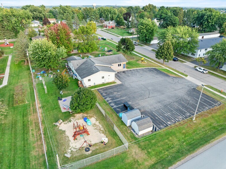 More Photos Of 1017 Laurel St, Marshfield Daycare Center For Sale