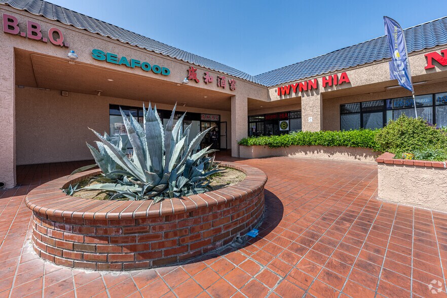 More Photos Of 10990 Lower Azusa Rd, El Monte Storefront Retail Office For Sale