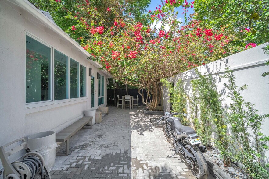 More Photos Of 120 NE 25th St, Miami Specialty For Sale