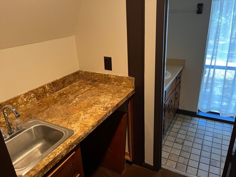 More Photos Of 2809 Blanding Blvd, Middleburg Office For Sale