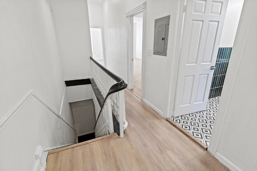 More Photos Of 1602 S Broad St, Philadelphia Office Residential For Sale