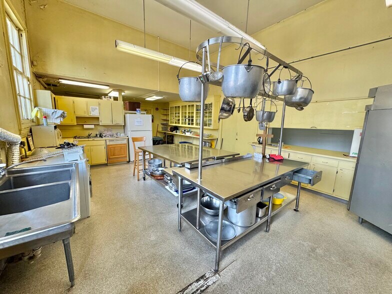 More Photos Of 46 Park St, Montclair Office For Lease