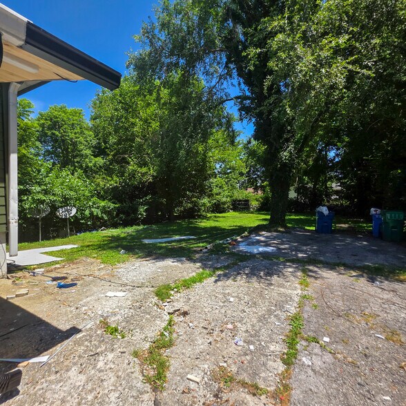 More Photos Of 318 Harding St, Danville Apartments For Sale