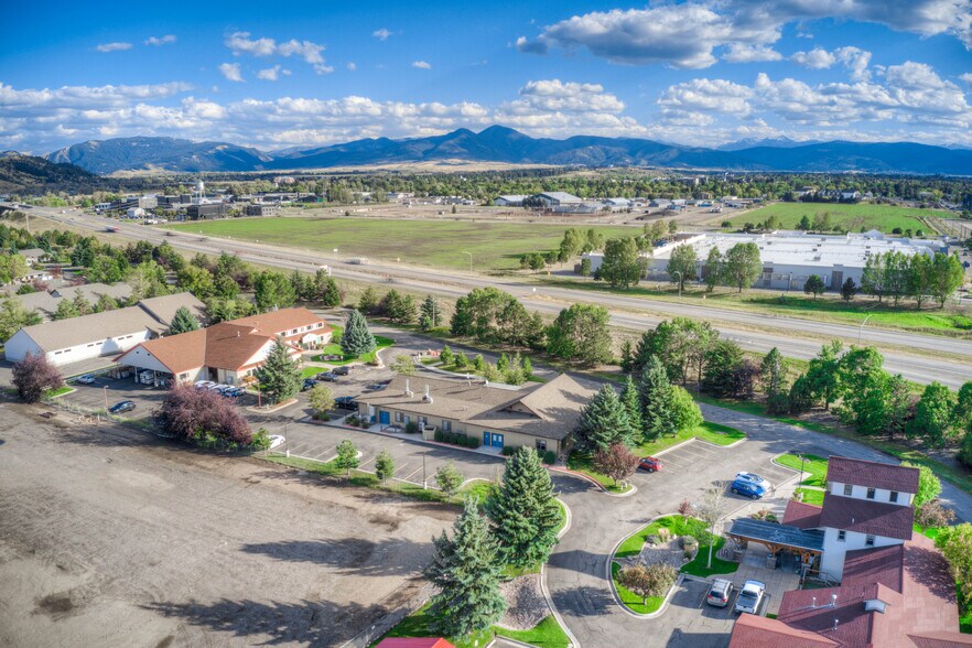 More Photos Of 351 Evergreen Dr, Bozeman Office For Sale