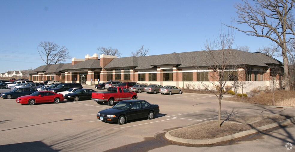 More Photos Of 18315 Cascade Dr, Eden Prairie Medical For Lease