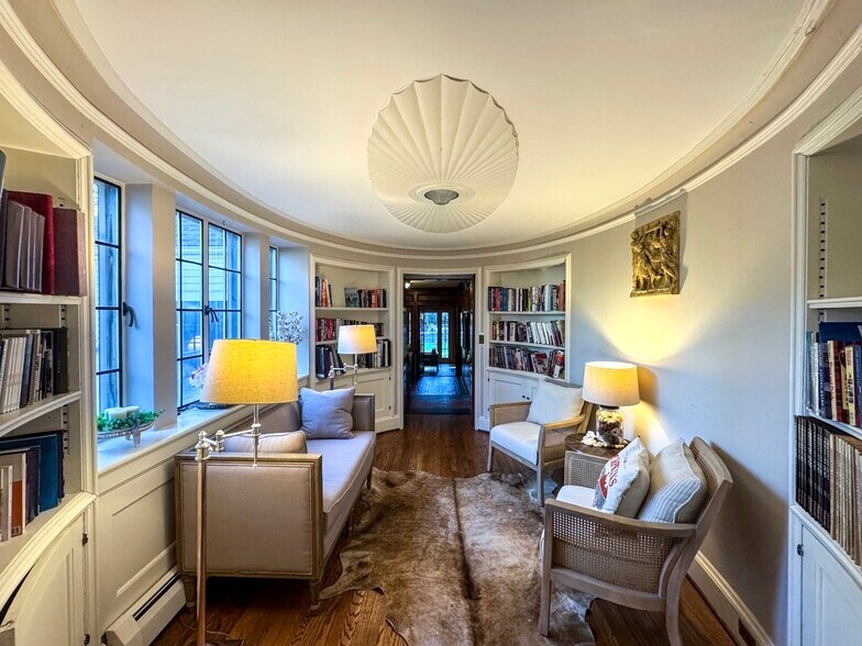 More Photos Of 24 Genesee St, New Berlin Specialty For Sale