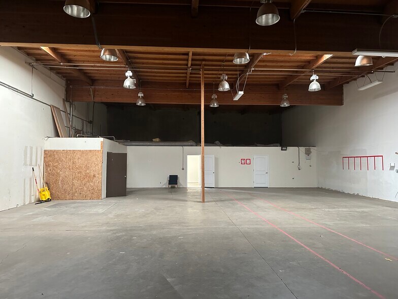 More Photos Of 1279 W Stowell Rd, Santa Maria Warehouse For Sale
