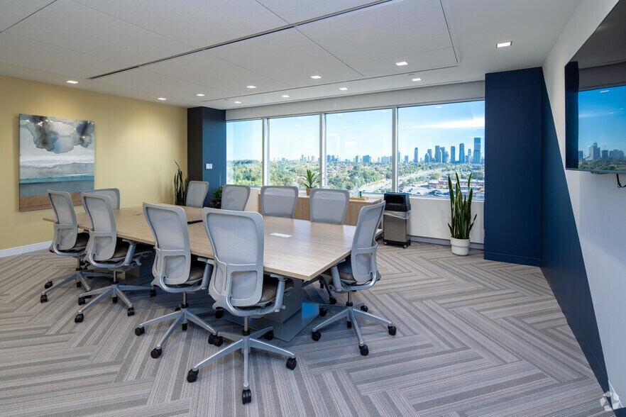 More Photos Of 1290 Central Pky W, Mississauga Office For Lease