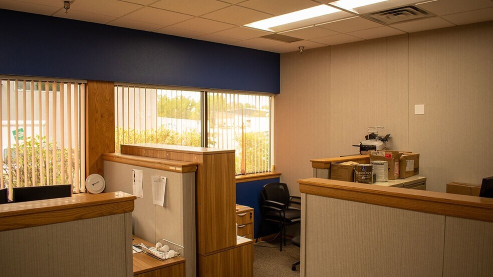 More Photos Of 1375 Ken Pratt Blvd, Longmont Office For Lease
