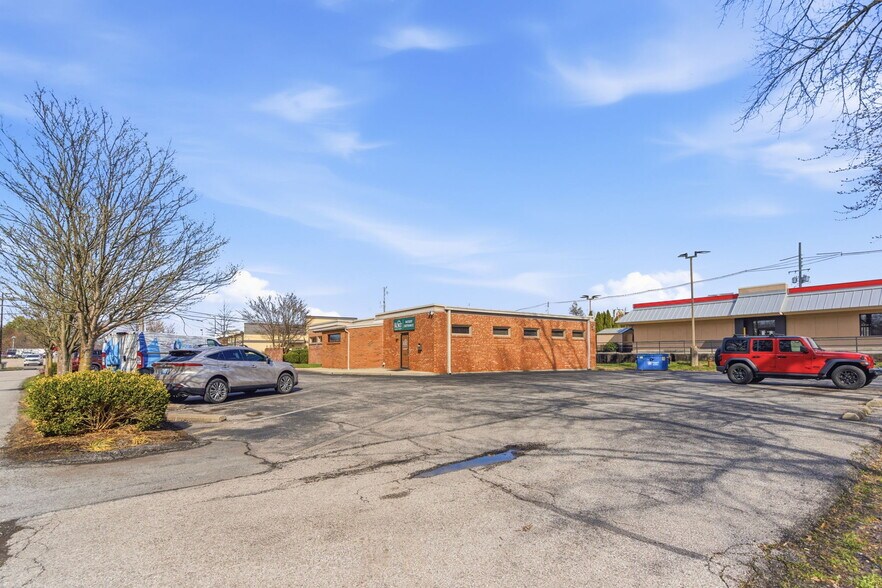 More Photos Of 4430 Crawford Ave, Louisville Medical For Sale