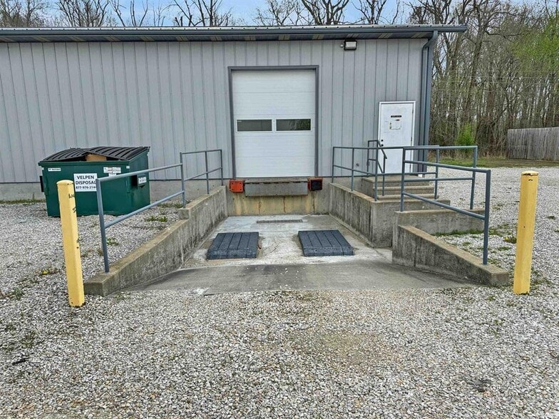 More Photos Of 2632 Cathy Ln, Jasper Warehouse For Sale