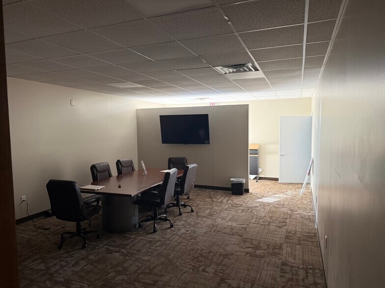 More Photos Of 524 Red Lane Rd, Birmingham Medical For Sale