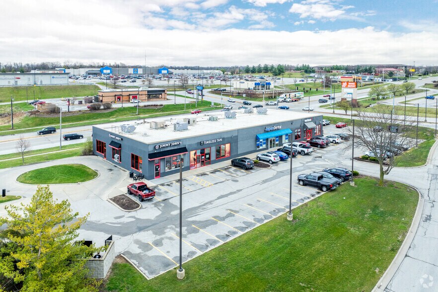 More Photos Of 4930 SE 14th St, Des Moines Unknown For Lease