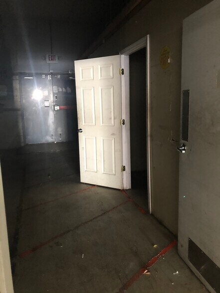 More Photos Of 112-295 Prince Royal Dr, Berea Unknown For Lease