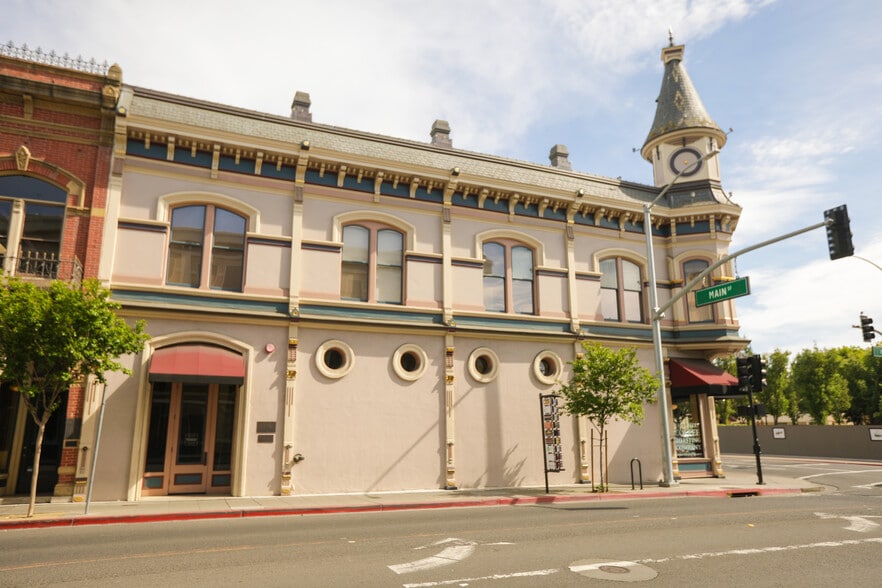 More Photos Of 942-948 Main St, Napa Storefront Retail Office For Lease