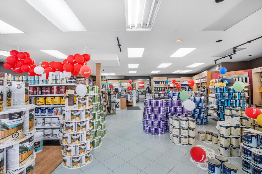 More Photos Of 169-175 St Saint-Georges, Saint-Jérôme Storefront Retail Office For Sale