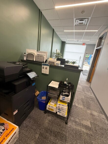 More Photos Of 2212 Murray Ave, Pittsburgh Office Residential For Lease