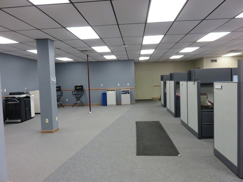 More Photos Of 123 1st St SE, Mason City Office For Lease