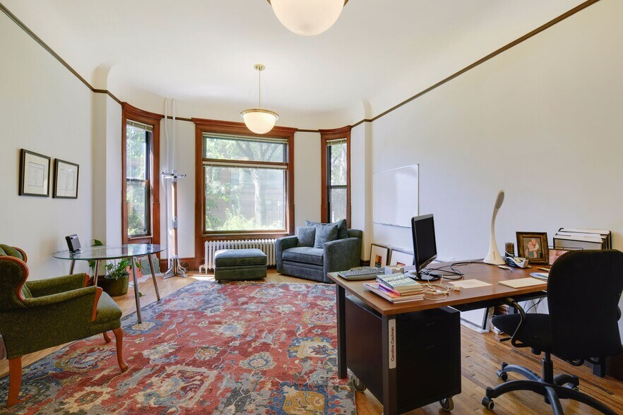 More Photos Of 2124 Dupont Ave S, Minneapolis Loft Creative Space For Lease