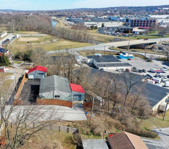 More Photos Of 321 Dewey St, York Distribution For Sale