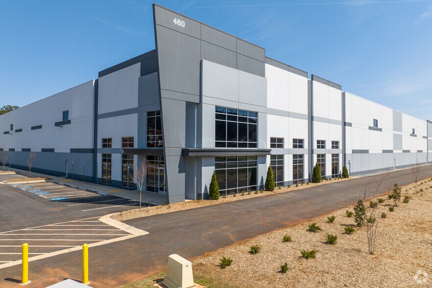 More Photos Of 460 Joe Frank Harris Pky SE, Emerson Distribution For Lease