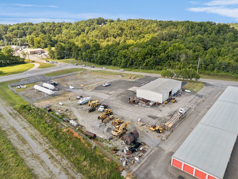 More Photos Of 636 Main st, Ashland City Freestanding For Sale