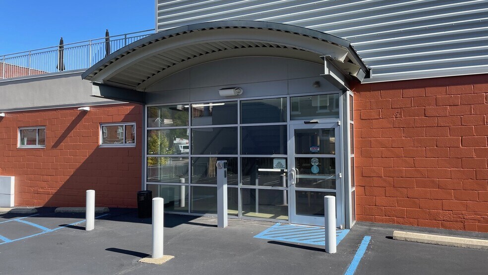 More Photos Of 4638 Centre Ave, Pittsburgh Office For Lease