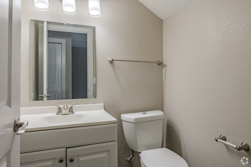 More Photos Of 3100 Godby Rd, College Park Apartments For Sale