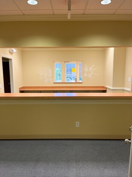 More Photos Of 1328 N Lake Park Blvd, Carolina Beach Medical For Lease