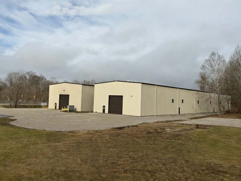 More Photos Of 1042 County Road 60, South Point Manufacturing For Lease