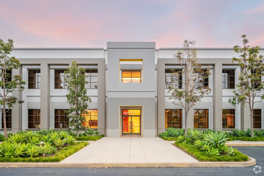 More Photos Of 5241 California Ave, Irvine Office For Sale