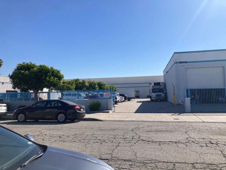 More Photos Of 2515 Troy Ave, South El Monte Warehouse For Lease