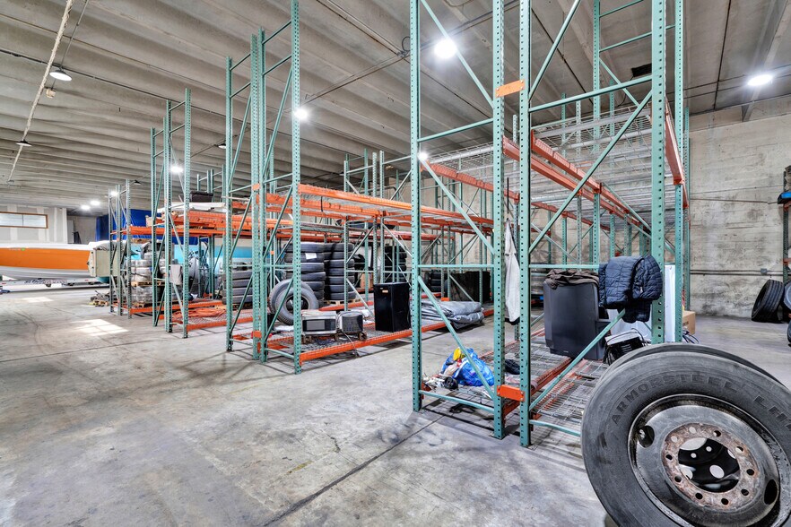 More Photos Of 9000 NW 97th Ter, Medley Manufacturing For Sale