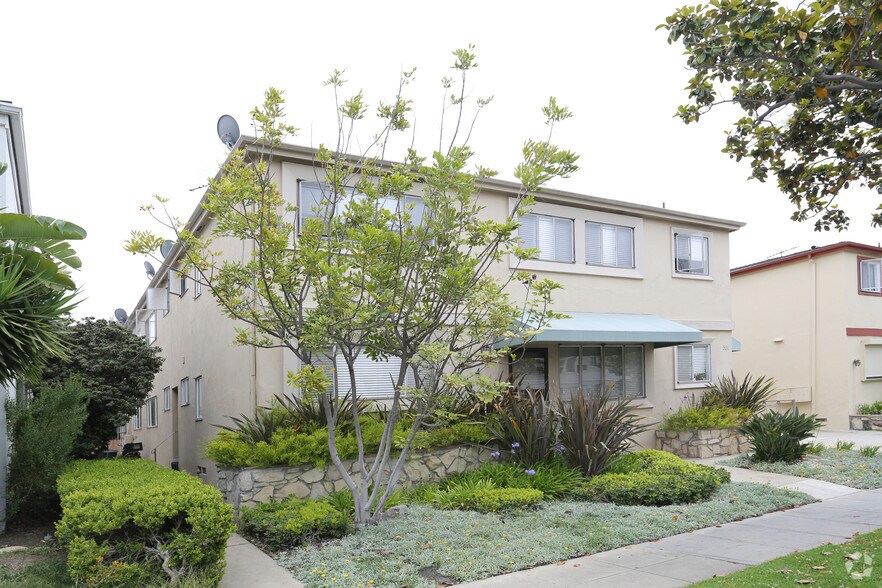 More Photos Of 304 S Doheny Dr, Beverly Hills Apartments For Sale