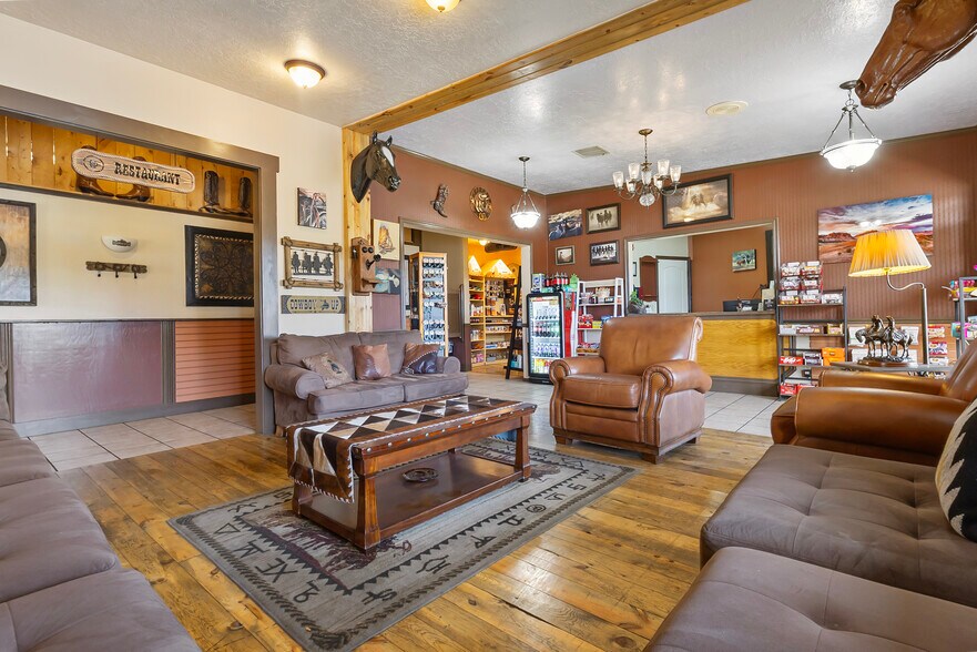 More Photos Of 955 E Utah State Route 24, Torrey Hotel For Sale