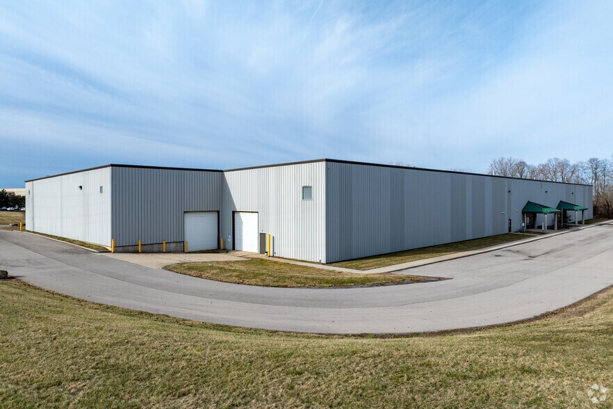 More Photos Of 31 Hunter Pl, Bellefontaine Warehouse For Lease