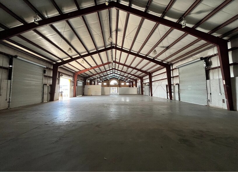 More Photos Of 2700 Highway 52, Moncks Corner Showroom For Lease