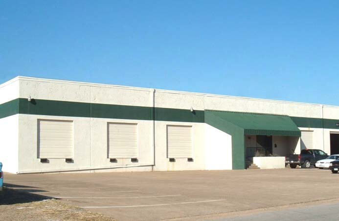More Photos Of 7339-7341 Tower St, Richland Hills Warehouse For Lease