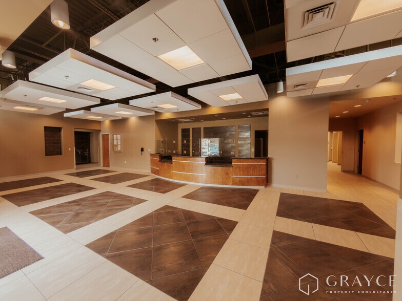 More Photos Of 4301 N Mesa St, El Paso Medical For Lease